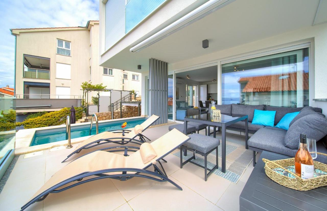 נייביצה Villa Solis Lacus Modern Apartment - Private Heated Pool - Smart Tv Sky X - Free Parking מראה חיצוני תמונה